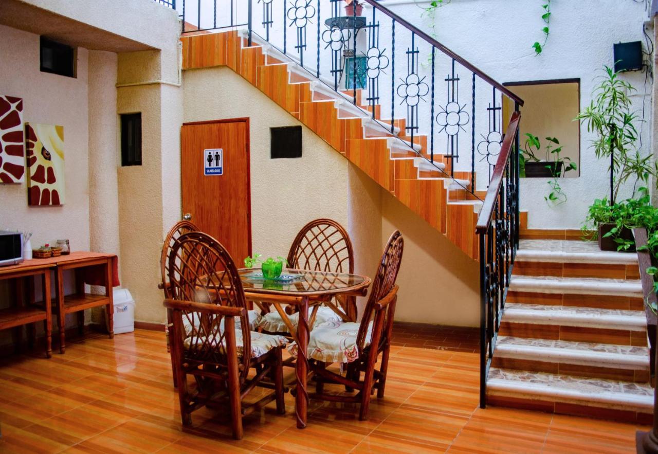 Hotel Villa Angeles แคมเปเช ภายนอก รูปภาพ