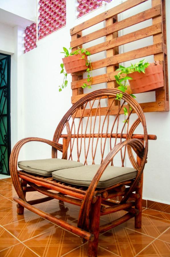 Hotel Villa Angeles แคมเปเช ภายนอก รูปภาพ
