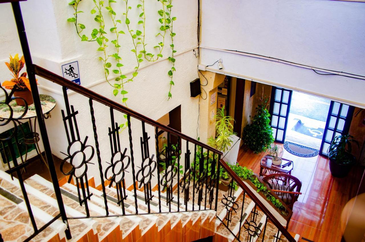 Hotel Villa Angeles แคมเปเช ภายนอก รูปภาพ