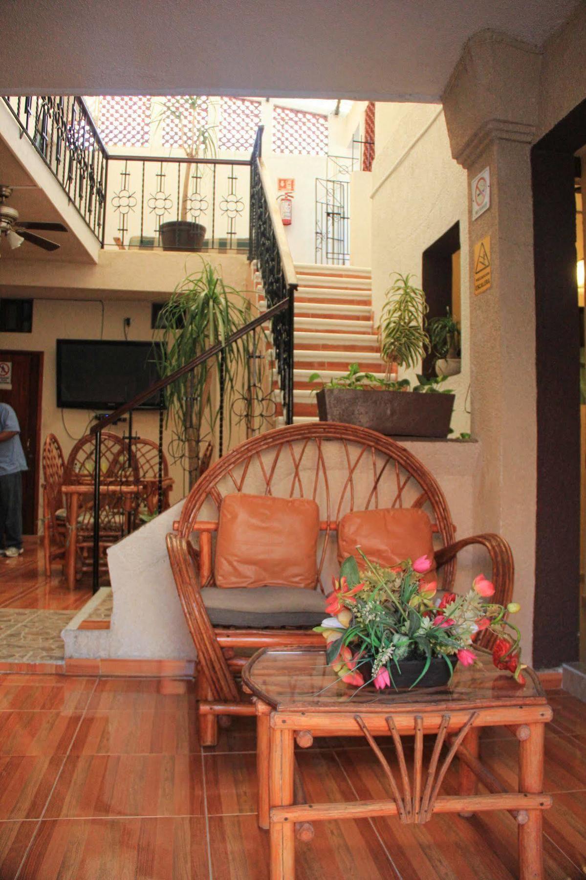 Hotel Villa Angeles แคมเปเช ภายนอก รูปภาพ